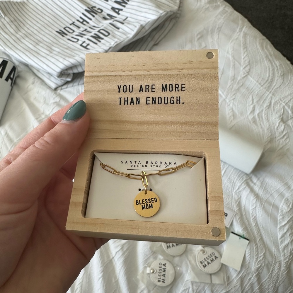 Santa Barbara Gold Blessed Mom Pendant Necklace
